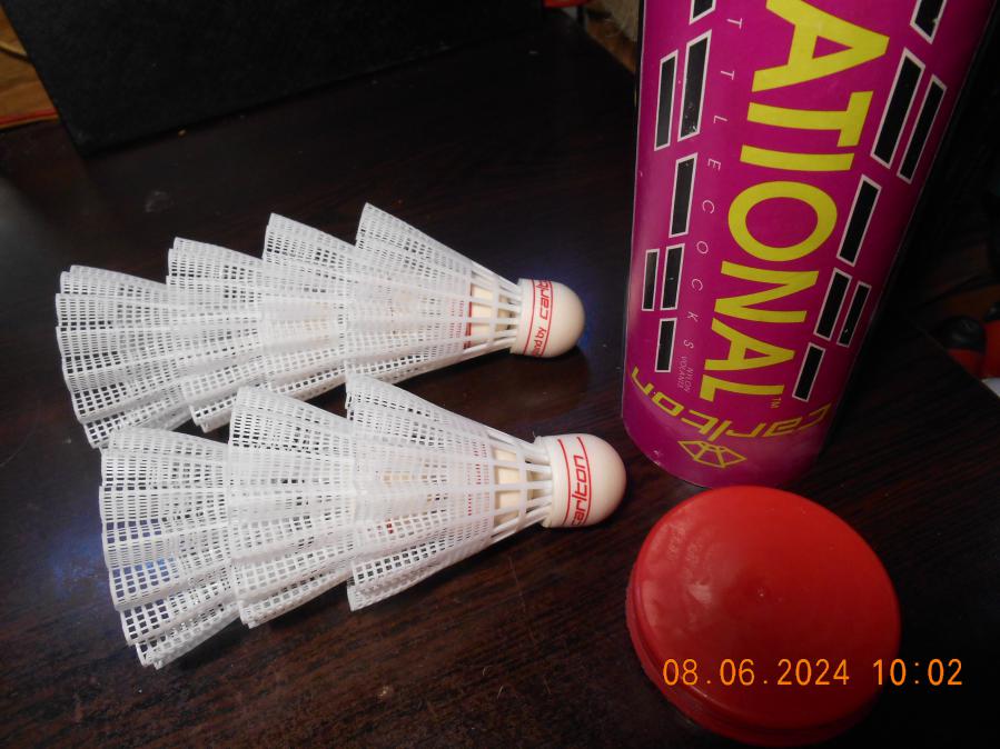 Carlton - Nylon Volants 6 1 броя в кутия Бадминтон пера