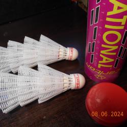 Carlton - Nylon Volants 6 1 броя в кутия Бадминтон пера