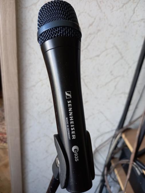 Zennheiser E 935
