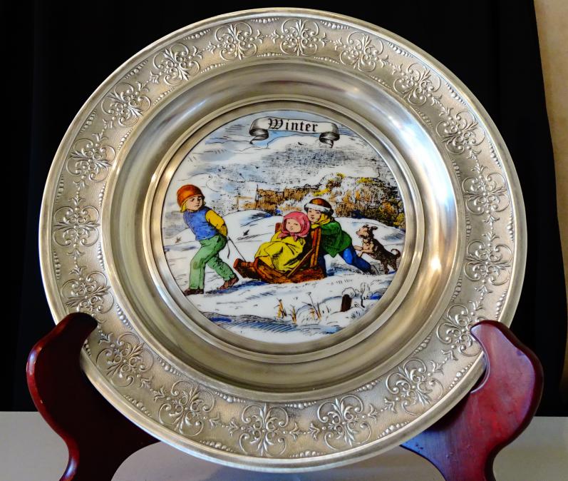 Калаена чиния, пано с картина Зима.