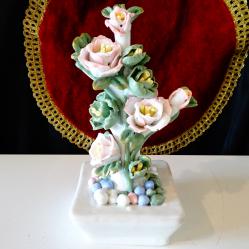 Порцеланова фигура Роза в саксия 20 см.