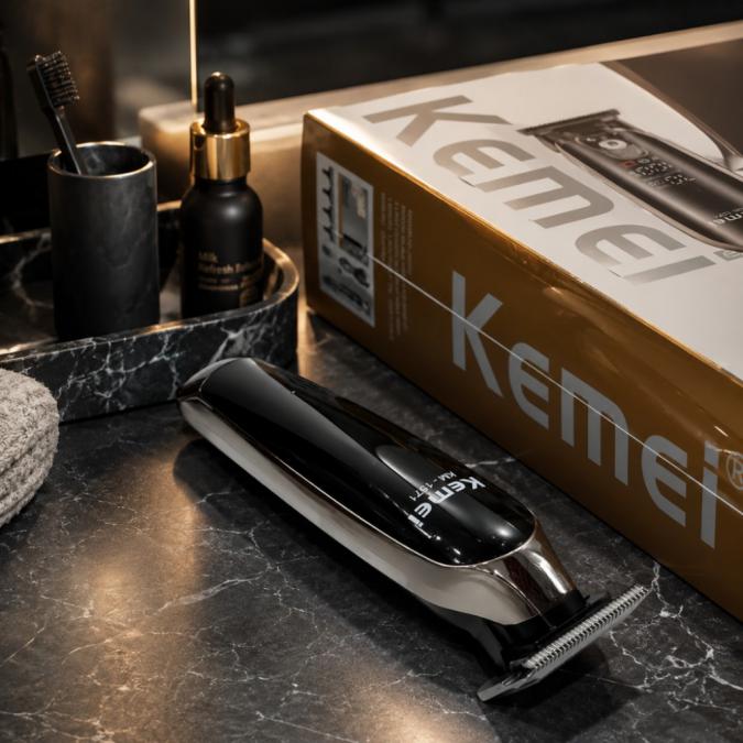 Професионална машинка Kemei Km-1571 - за коса и брада с LCD дисплей, U