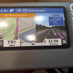 Garmin 7 GPS Truck Navigator Dezl LGV 700