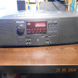 Philips Az8022 portable audio FM CD Tape - vintage 90