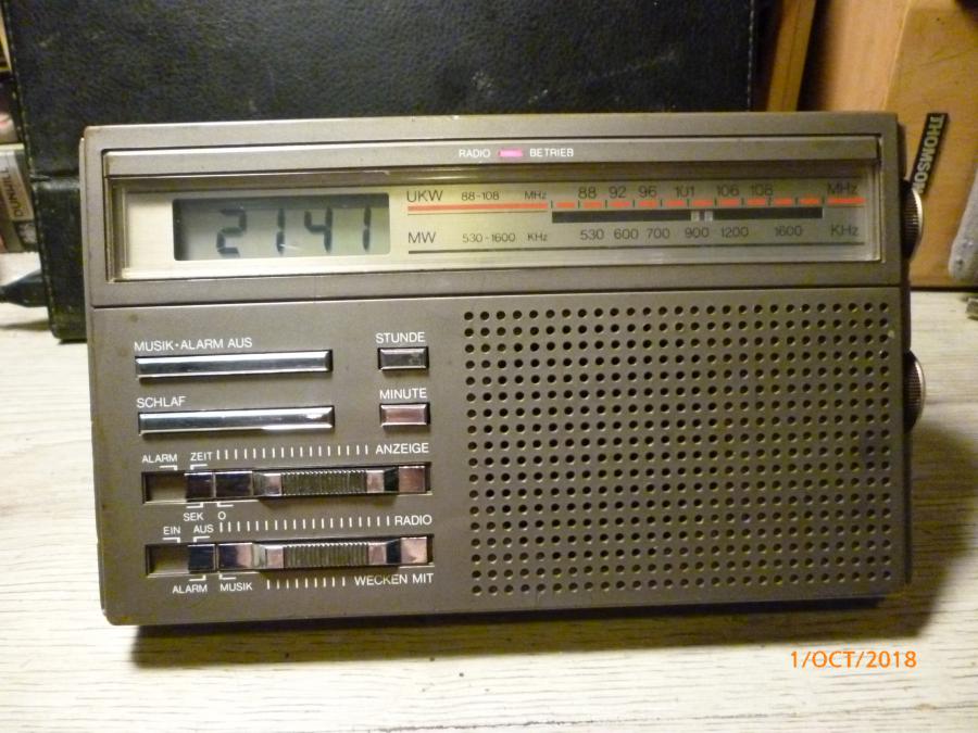 Elite electronic- tr 1200 uhrenradio - vintage 89