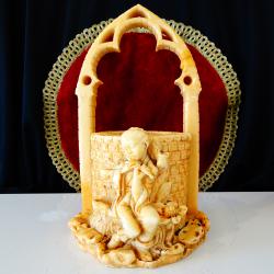 Пепелник, статуетка Кладенец на желанията, момче, флейта, подпис.