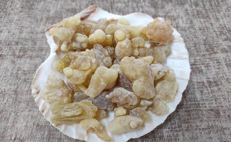 Бял Тамян донесен от Оман 100% натурален