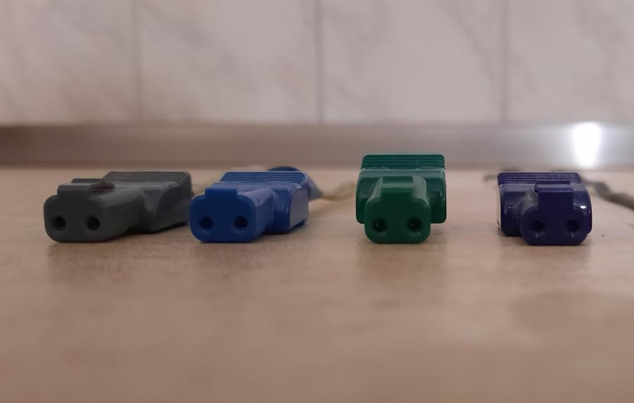 букси конектори Sony с кабел-за тонколони