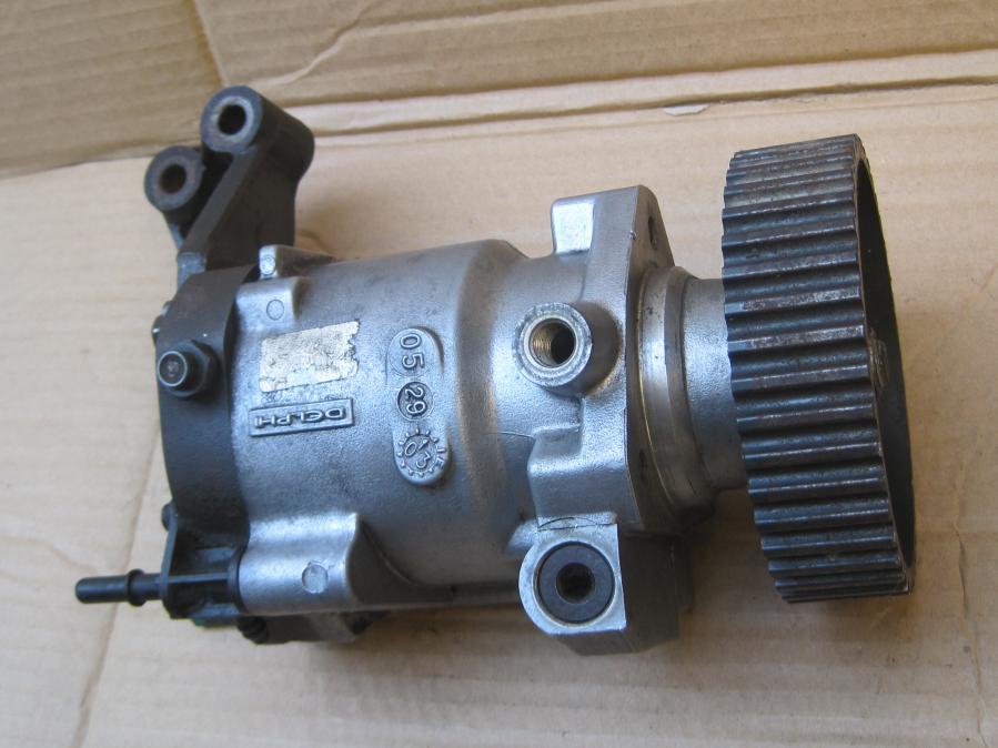Гнп-горивна помпа за Kia Carnival II 1999 - 2007 2.9 Crdi, 144 к. с.,