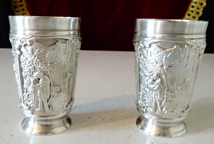 Калаена чаша за ракия Влюбени, Вечният младоженец, Серенада.