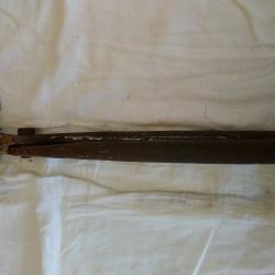 Стари ковашки клещи с широки челюсти.