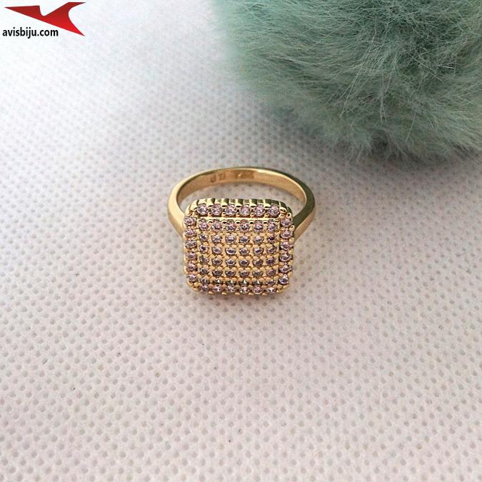 Пръстен с 14К златно покритие и с цирконий