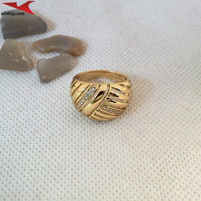 Пръстен с 14К златно покритие и с цирконий
