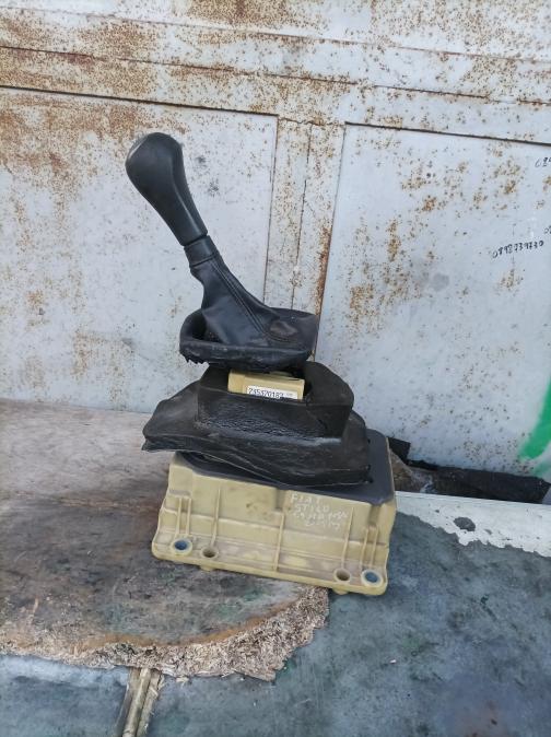 Скоростен лост за Фиат Стило 1.9 Jtd. 115 кс. 2004 год.