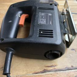 Прободен трион Black Decker