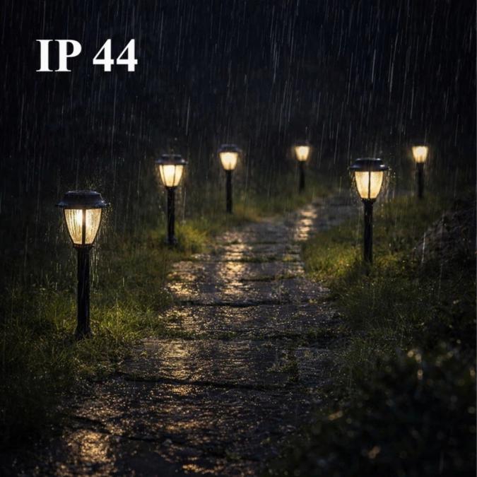 Комплект соларни градински лампи 10 броя  LED външни фенери Ip44