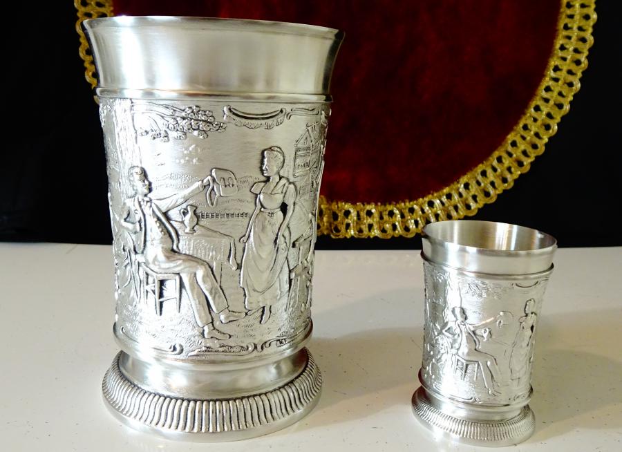 Калаени чаши Lindenwirtin, любовна сцена.