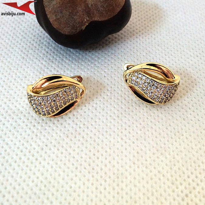 Обеци с 14К златно покритие и с цирконий