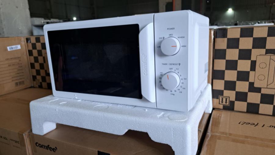 Компактна микровълнова фурна Comfee - 20 литра, 700w и 5 нива на мощно