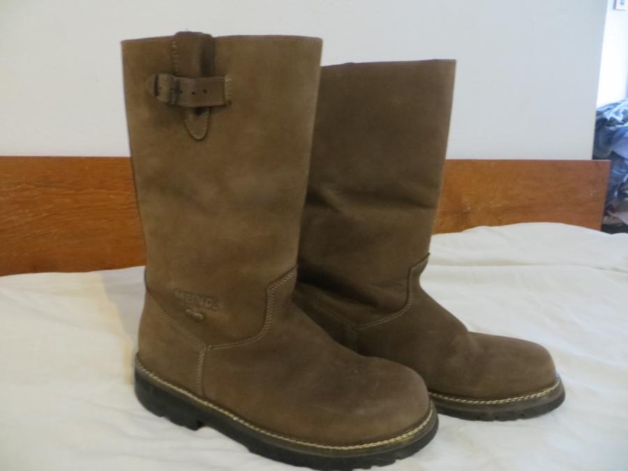 Дамски кожени ботуши Meindl