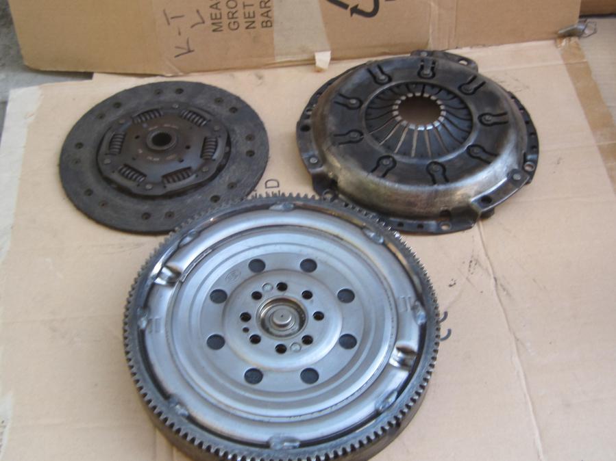 Демпферен маховик със съединител за Audi A6 C5, 059141031 Luk Audi A4