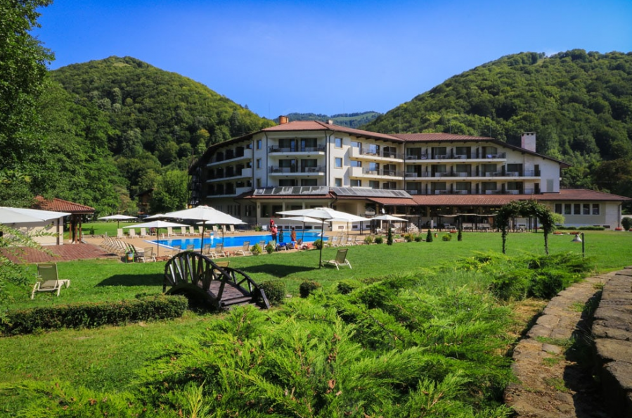 Хотел СВ. Екатерина  Вашето вълшебно място за почивка в Рибарица