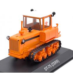 Моделче на трактор Дт-75 в мащаб 1 43