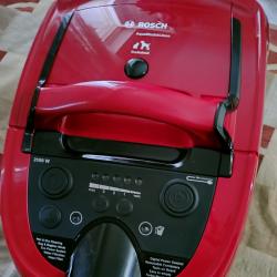 продавам Нова прахосмукачка Bosch Bwd421pet изгодно