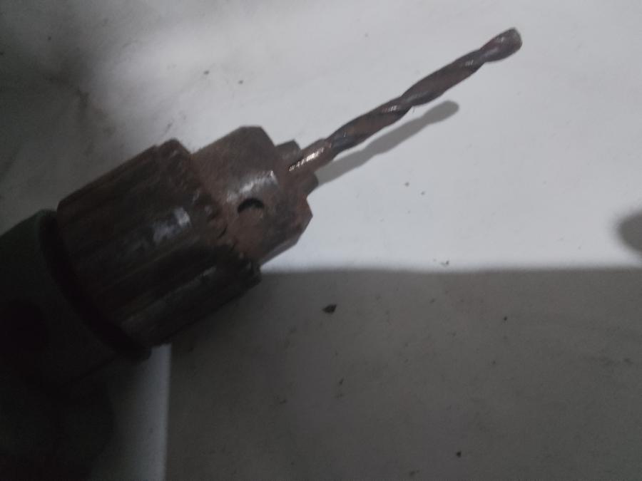 Бурмашина в много добро състояние като нова