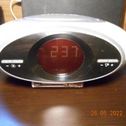 Medion MD 82668 radioclock 2 alarm lamp