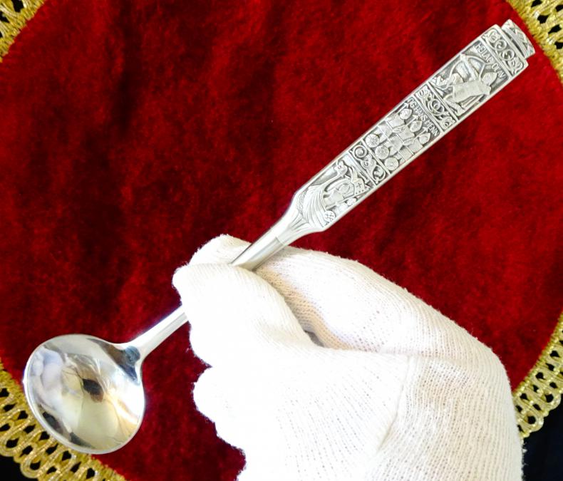 Лъжица с калаена дръжка, викинги, драконов кораб, Норвегия.