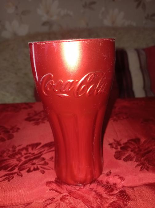 Чаши на Кока Кола