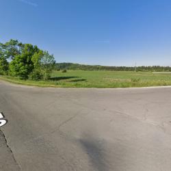 Продавам ПИ - 3442м със 115 метра лице на главен път E82 - Боровец-сам..