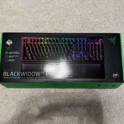 Продавам клавиатура Razer Blackwidow V3 pro Wireless