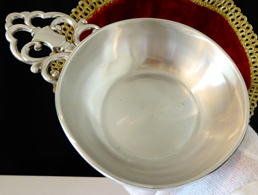 Калаена купа за бульон porringer bowl.