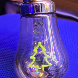 Коледна LED декоративна крушка с фигура  Елха  Love  Топъл празниче