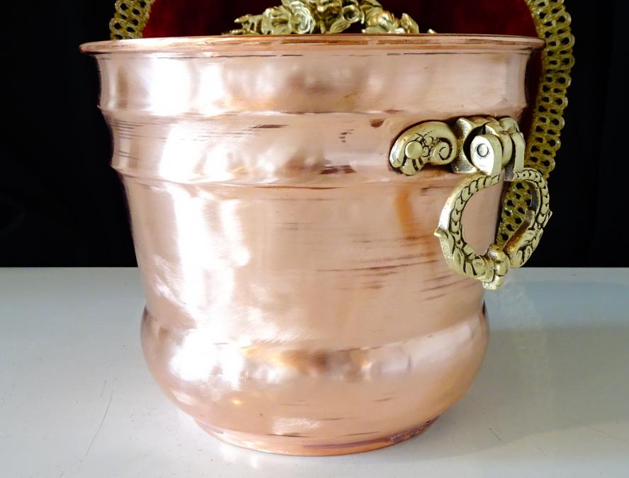 Медна саксия, кашпа с бронзови дръжки, барок.
