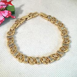 Гривна с 14К златно покритие и с цирконий