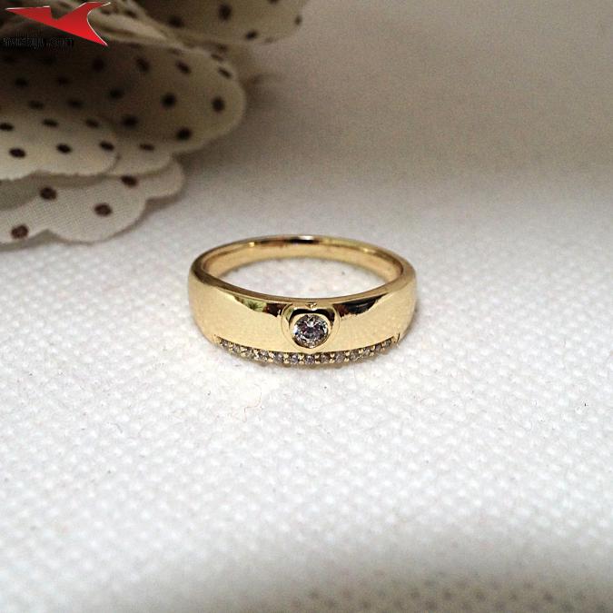 Пръстен с 14К златно покритие и с цирконий