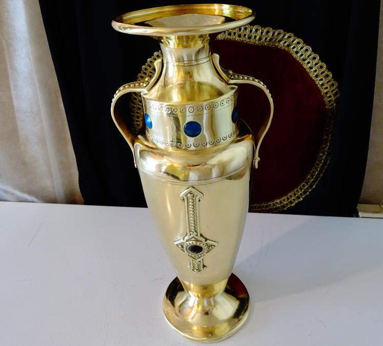 Царски бронзов свещник, ваза, рубин, сапфир, 35 см., 780 гр.