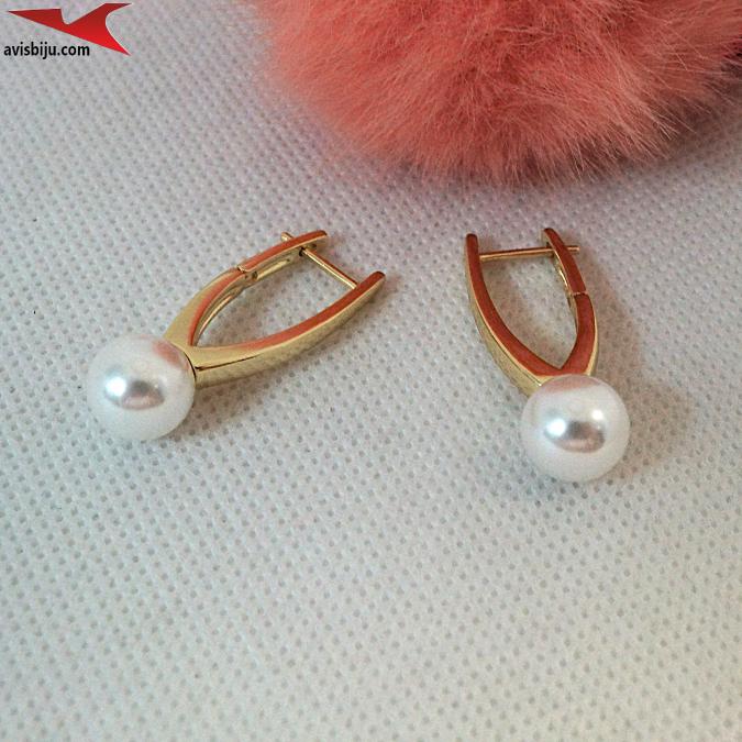 Обеци с 14К златно покритие и с синтетични перли