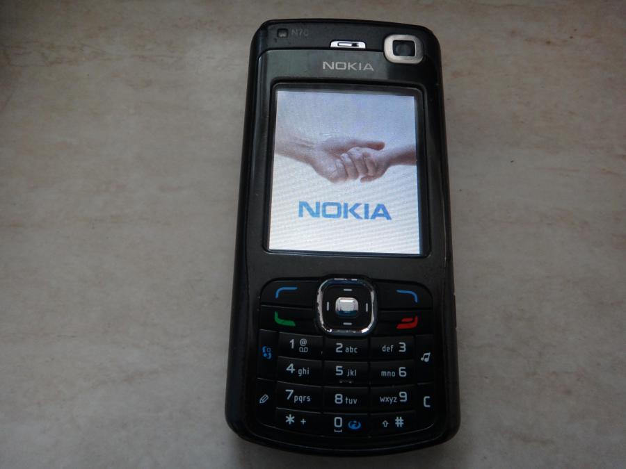 Nokia N70 2005г.