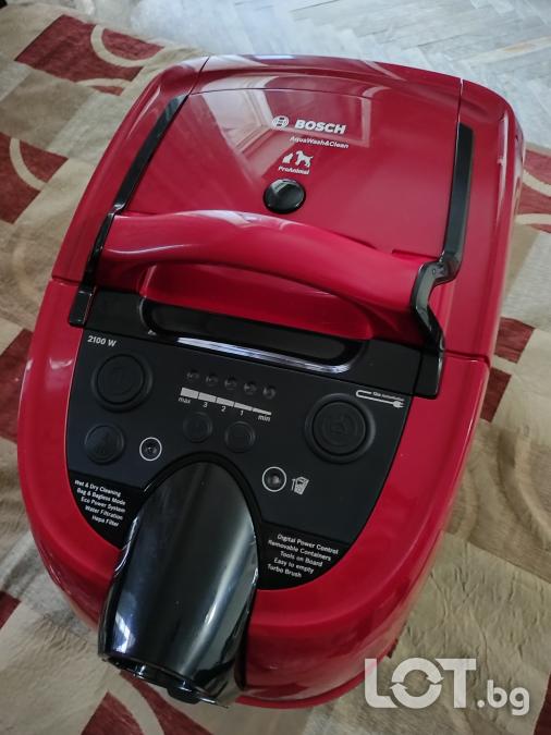 Перяща прахосмукачка Bosch Bwd421pet