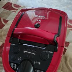 Перяща прахосмукачка Bosch Bwd421pet