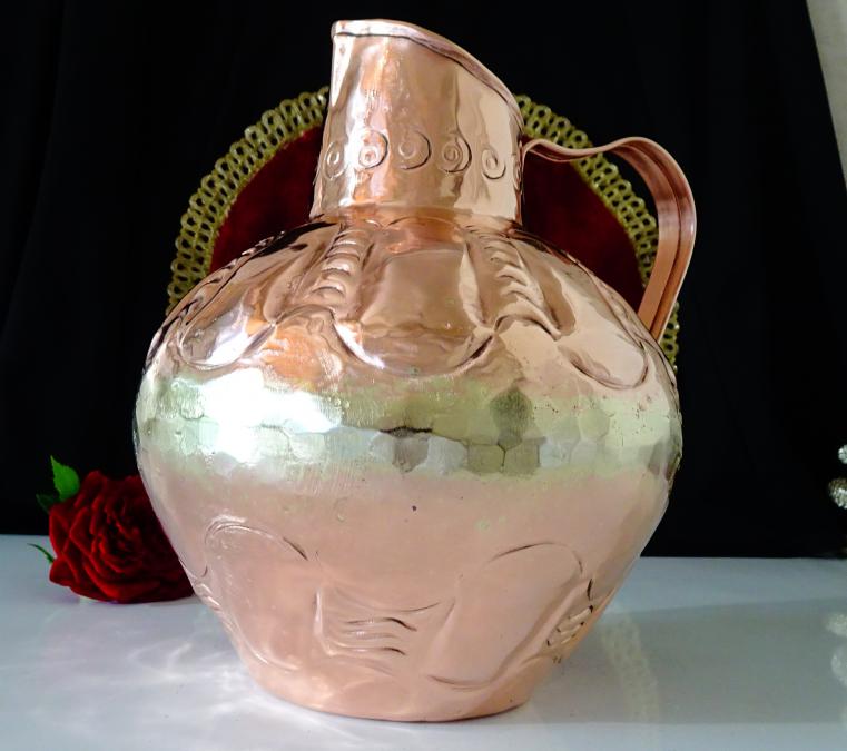 Медна кана за вино, стомна, чиста червена мед, позлата, печат.