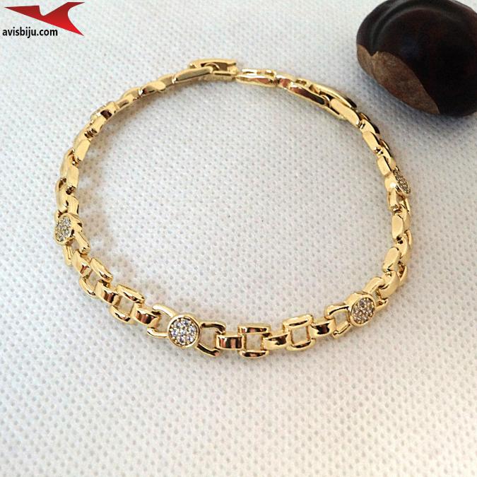 Гривна с 14К златно покритие и с цирконий