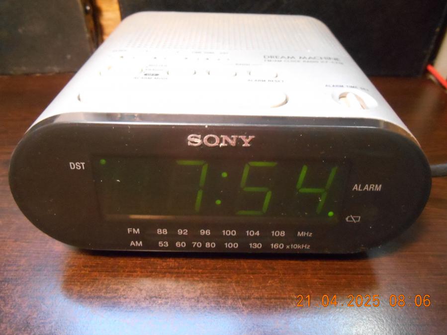 Sony Icf-c218 Alarm Clock Radio vintage 2010