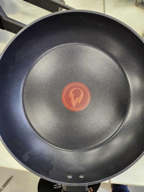 Тиган Edenberg с керамично незалепващо покритие  за здравословно готв