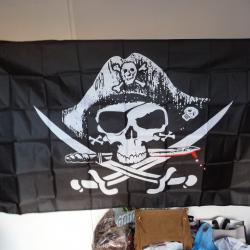 Пиратско знаме флаг пират кораб корсар череп саби абордаж