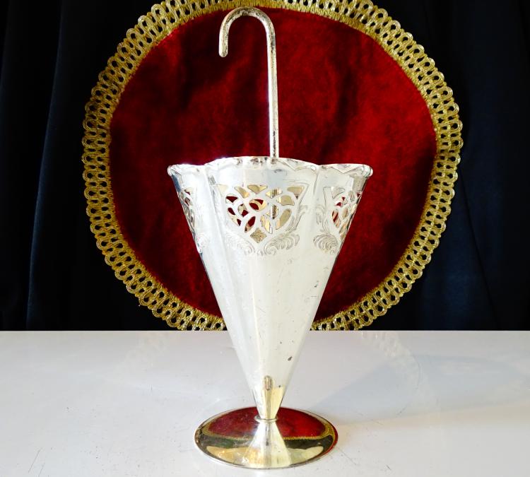 Посребрен салфетник чадърче, Art Nouveau.